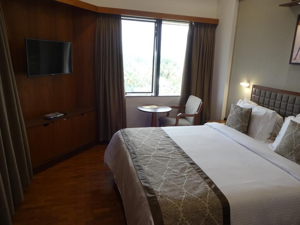 Keys Select By Lemon Tree Hotels, Malabar Gate, Kozhikode Extérieur photo