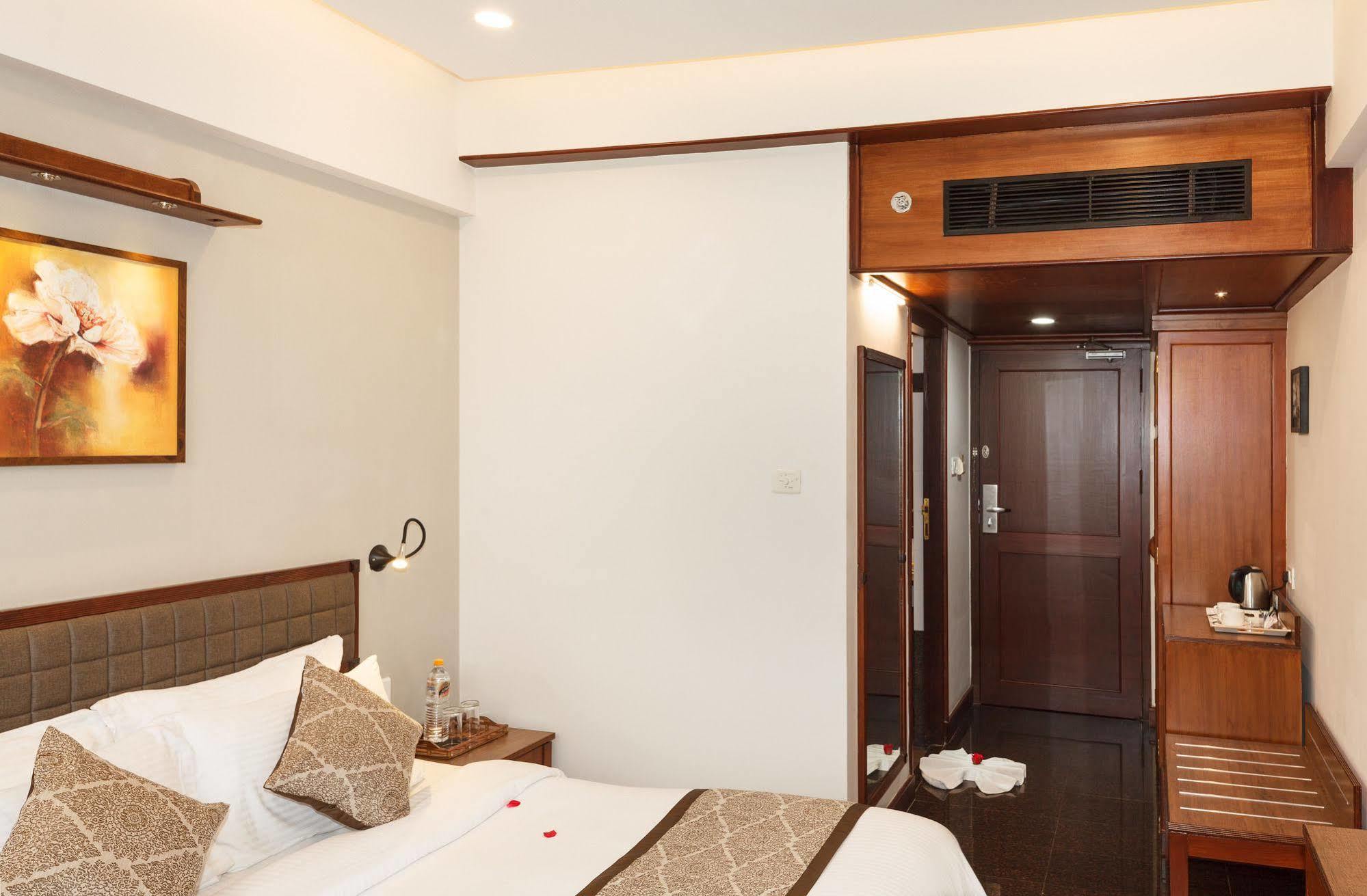 Keys Select By Lemon Tree Hotels, Malabar Gate, Kozhikode Extérieur photo